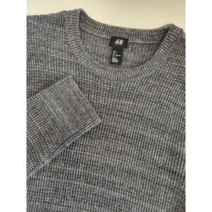 H&M Sweater Men's‎ Large Gray Long Sleeve Waffle Knit Crew Pullover